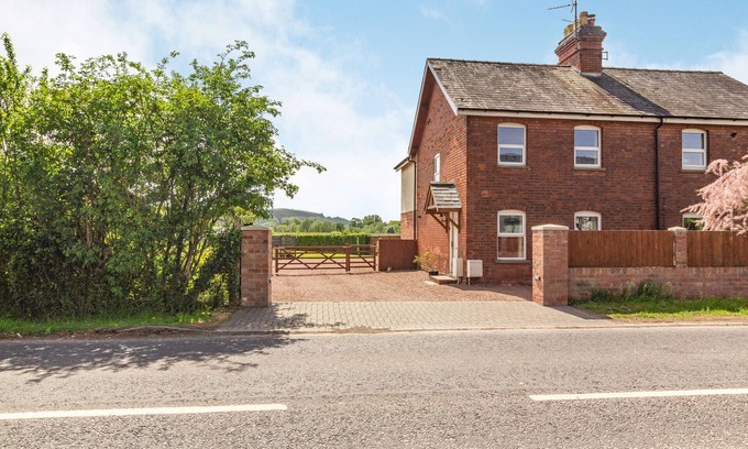 Hereford Cottage | 2 STANLEY VILLAS, family friendly in Hereford
