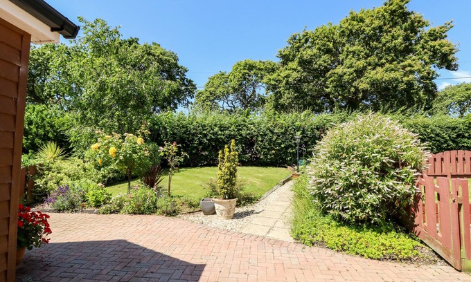 Ryde Cottage | 2 The Stables