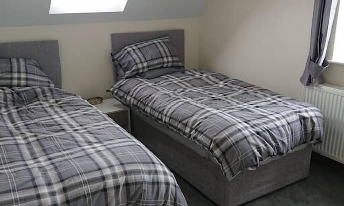 Long Sutton Apartment | 2 Wood Yard Cottages. 2 Bedroom, Large lounge