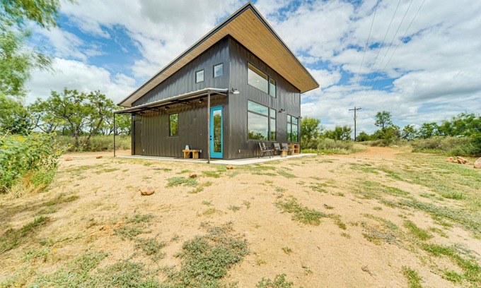 Llano House | 20-Acre Property w/Trail: Hill Country Hideaway!