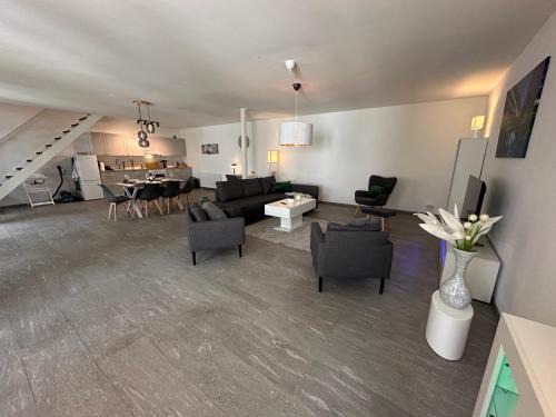 Wuppertal Apartment | 20-traumhaftes-modernes Loft über 2 Etagen in bester Lage von W-Elberfeld-Super Ausstattung