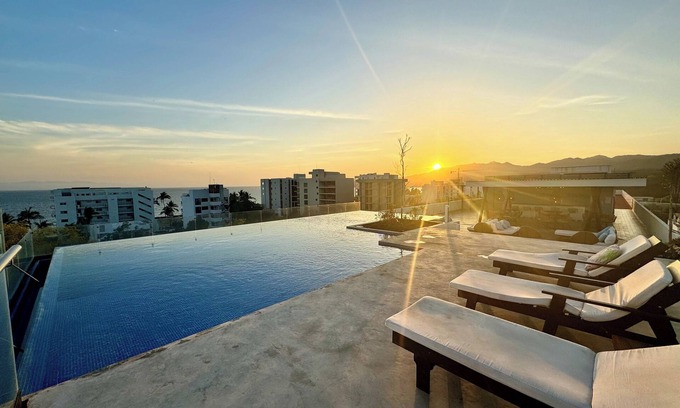 Bucerias Apartment | 200 METERS FROM THE BEACH, INFINITY POOL, APARTMENT 2 BEDROOMS 2 BATHROOMS