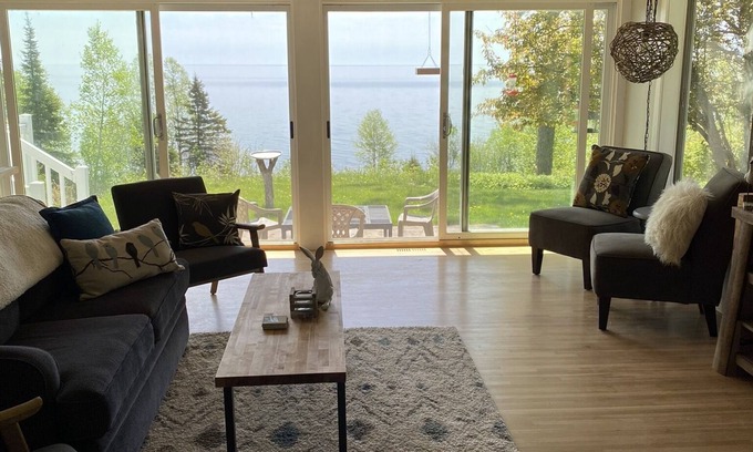 Little Marais House | 200’ of your own private accessible Lake Superior Shore: Stony Shores Retreat