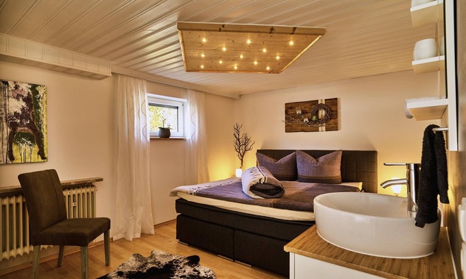 Grattersdorf Apartment | 200 sqm country house with sauna and garden for up to 8 people
