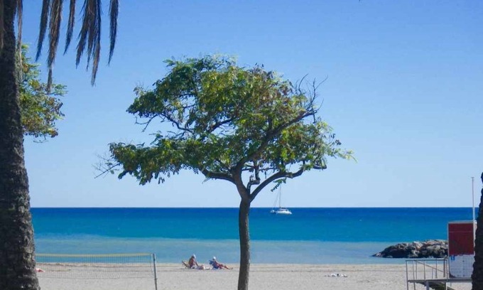 Vilafortuny Apartment | 200m from the beach, lovely terrace, quiet, family-friendly location