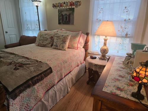 Lynchburg House | 2066 Hawkins Mill Road