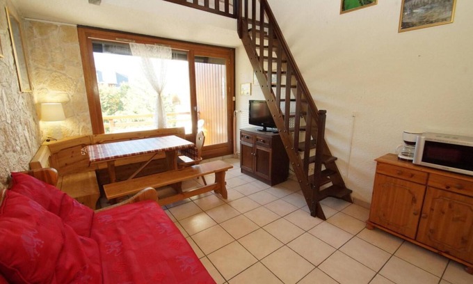 Les Deux Alpes Apartment | 20m from ski slopes, 5th floor, balcony, tv, 50m², Les 2 Alpes
