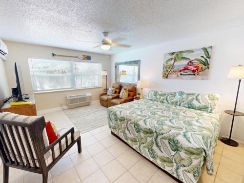 Madeira Beach House | 227 Surf Song Resort