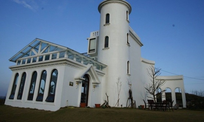 Xiyu Bed & Breakfast | 23.5 Blue B & B