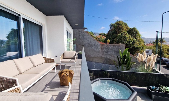 Santo Antonio House | 24, The Townhouse by Lovelystay