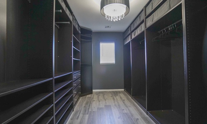 Las Vegas House | 2500SqFt House/6bedr/3bathbbq