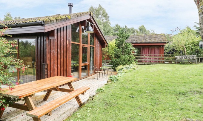 Welton Cottage | 26 DUKES MEADOW, pet friendly, character holiday cottage in Greystoke