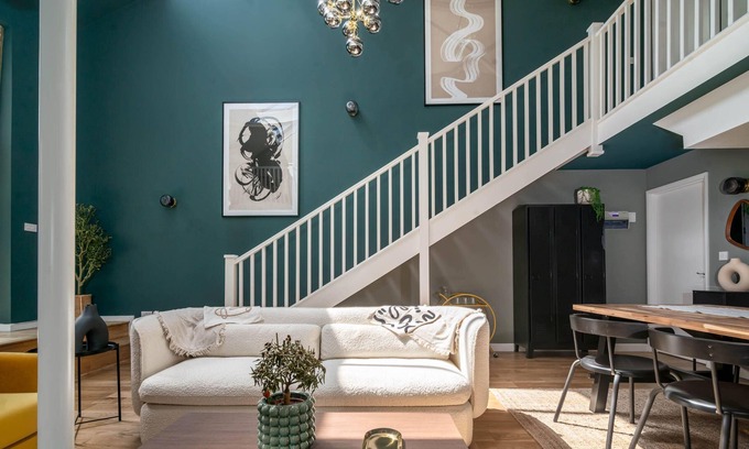 South Hampstead Apartment | 2BDR Industrial-Loft Styled Duplex in South Hampstead