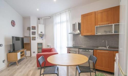 Rondo - Torretta Apartment | 2BEDROOMS - 2STANZE - 4BEDS Minimum 3 days -TheTechFlat- Red Metro Milano Sesto Marelli San Babila Duomo Fiera - No City tax required - dishwasher
