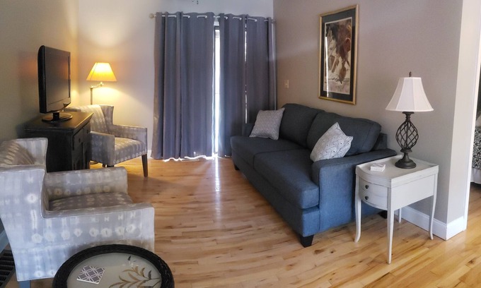 Fletcher House | 2BR/2BA home close to Asheville, Hendersonville, minutes to Airport and Ag Cntr