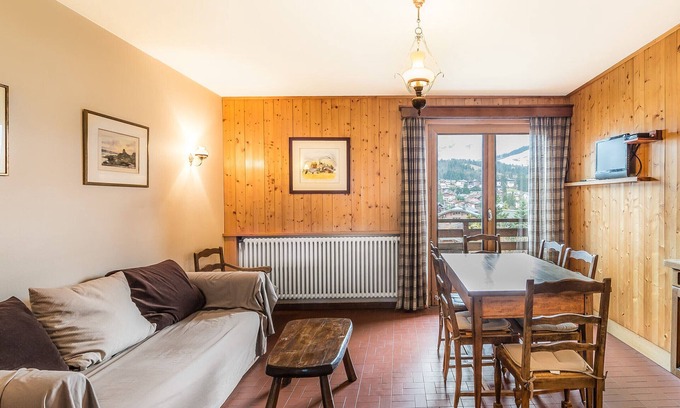 Megeve Apartment | 2BR Apartment in Megève - Near Ski Lifts, Balcony, Pets Allowed, Parking