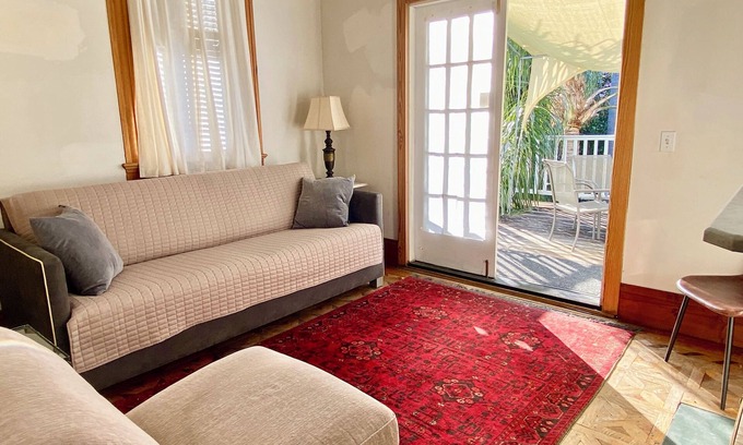 Faubourg Marigny Apartment | 2BR comfort Marigny Triangle, Balcony!