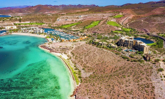 La Paz Apartment | 2BR Ocean View & Private Terrace at Vistamar