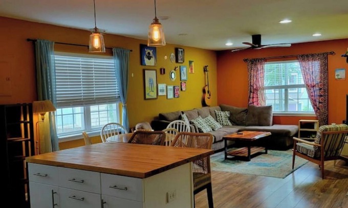 Charlotte House | 2BR + Office Steps to NoDa & Plaza Midwood