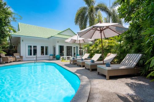 Hua Thanon Resort | 2BR Villa Baan Orchid, seconds to beach