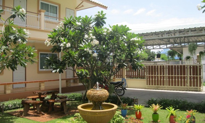 Phetchaburi House | 2N Guesthouse