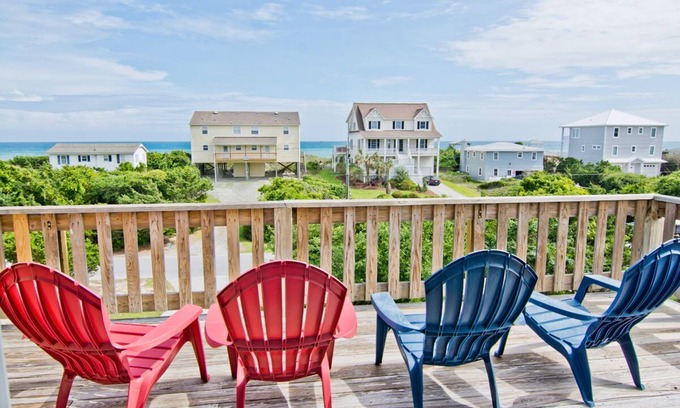 Emerald Isle House | 2ND ROW. Amazing Views. See & Hear the Ocean. Dog Stay Free.