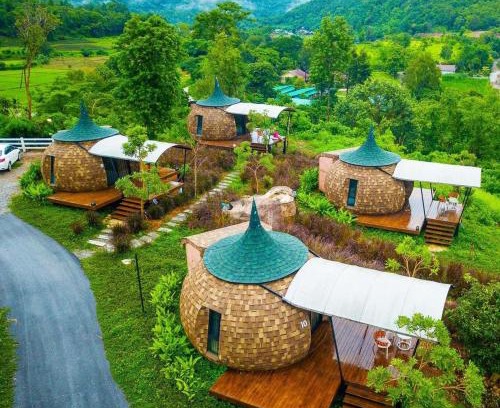 Mae Kon Bed & Breakfast | 2Someplace Resort