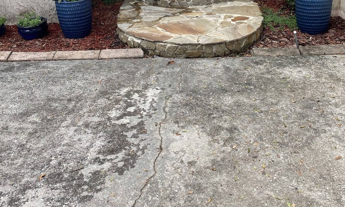 Arlington House | 3/2.5, pool, hot tub, pool table and fire place