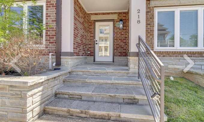 Lakewood House | 3-bdrm Nashville townhome - steps to lake & 20 min to Downtown Nashville