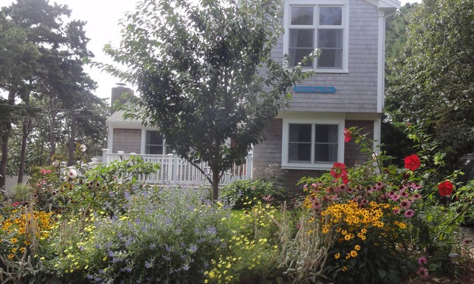 South Chatham House | 3 bed 3 bath. Premium linens provided. Pet friendly