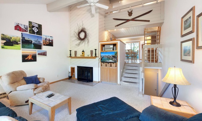 Cedar Condo | 3 bed 3 bath, Well maintained, Outside heated pool