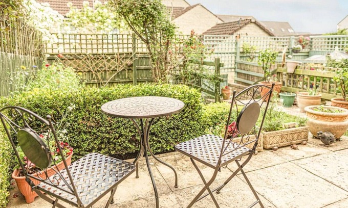 Nailsworth House | 3 Bed House in Nailsworth with Sunny Garden!