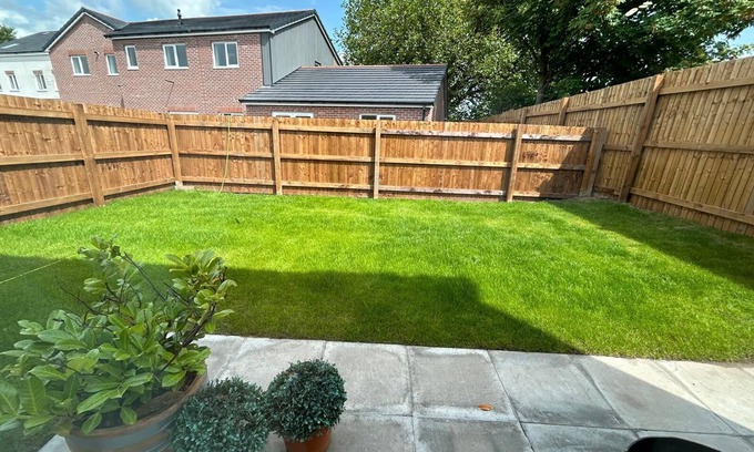St Helens House | 3 Bed House - Tower Close