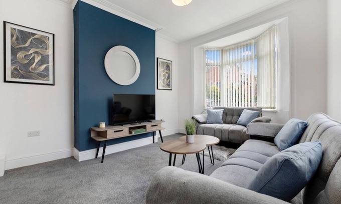 Sunderland House | 3 Bed in Sunderland, FREE WI-FI!