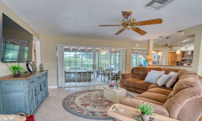 Palm River Estates House | 3 Bed Private Pool Home - Palm River Naples