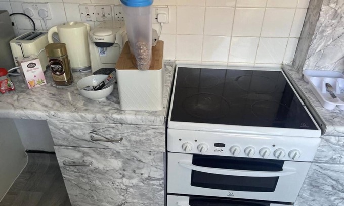 Welsh Harp Apartment | 3 Bed, Sleeps 5, Wifi, Free Parking