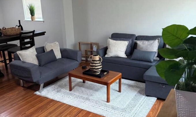 Northeast House | 3-bedroom 2 bath entire townhome in wonderful Washington with two parking spaces