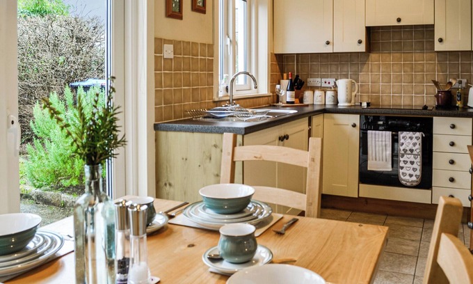 Gatehouse-of-Fleet Cottage | 3 bedroom accommodation in Gatehouse of Fleet