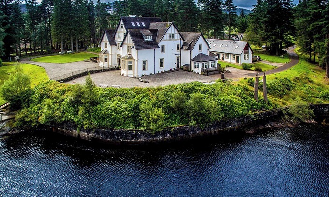 Stronachlachar Cottage | 3 bedroom accommodation in Stronachlachar
