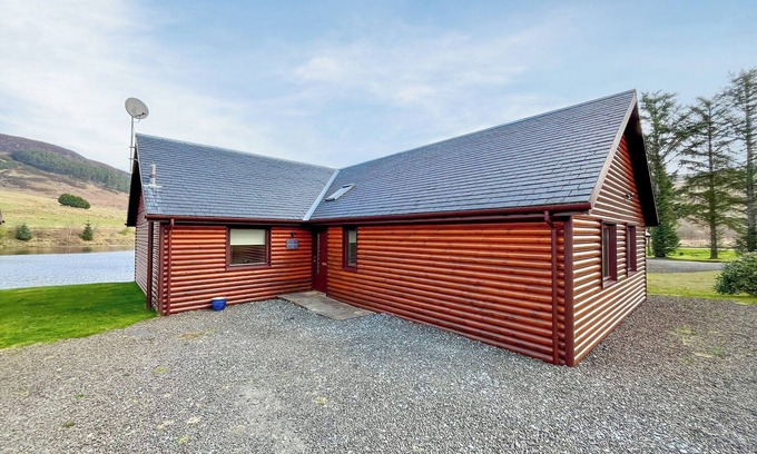 Foss Cottage | 3 bedroom accommodation in Glengoulandie