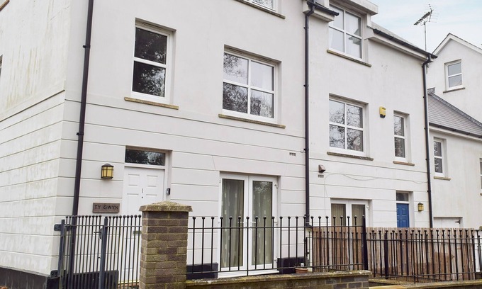 Haverfordwest Cottage | 3 bedroom accommodation in Haverfordwest