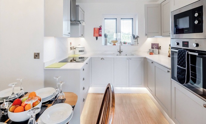 Newport East Cottage | 3 bedroom accommodation in Near Newport