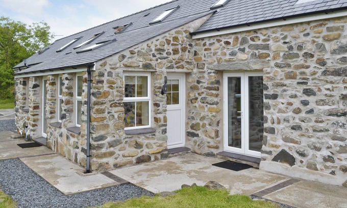 Rhyd-y-clafdy Cottage | 3 bedroom accommodation in Llannor, near Pwllheli