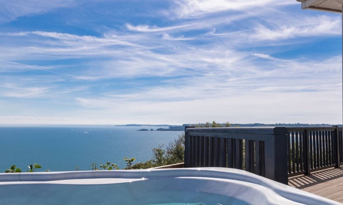 Wiseman's Bridge Cabin | 3 bedroom accommodation in Summerhill, Amroth