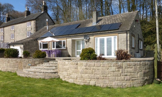 Newton Grange Cottage | 3 bedroom accommodation in Brassington