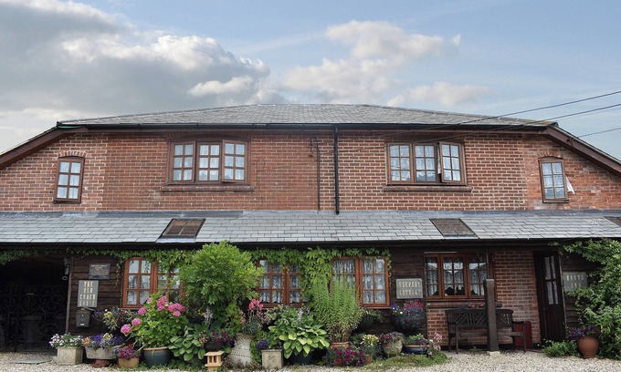 Holworth Cottage | 3 bedroom accommodation in East Burton, near Wareham