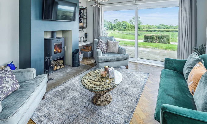 Belford Cottage | 3 bedroom accommodation in Bellshill, near Bamburgh