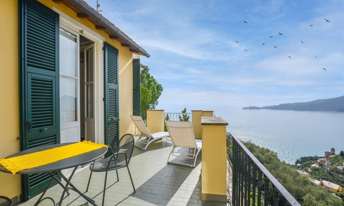Zoagli Apartment | 3 bedroom amazing apartment in Zoagli