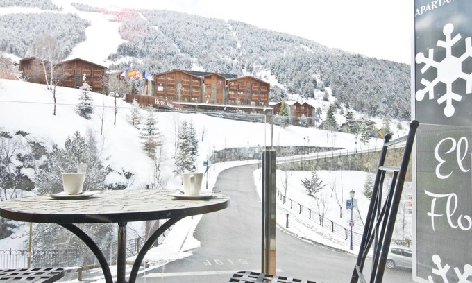 El Tarter Apartment | 3 Bedroom Apartment next to ski slopes. El Tarter. FLOC 12