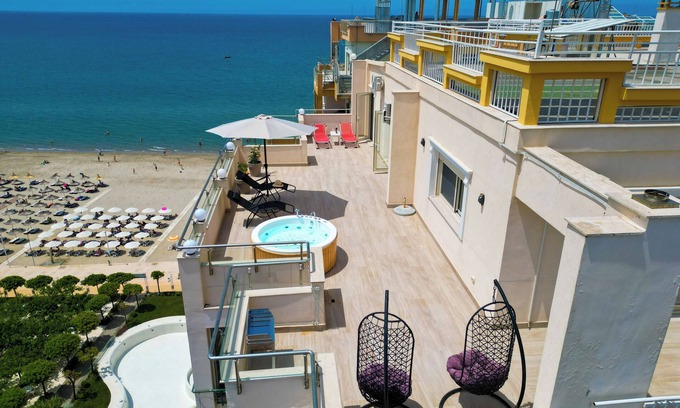 Shkembi i Kavajes Apartment | 3-bedroom apartment in brilliant Durres with AC, WiFi